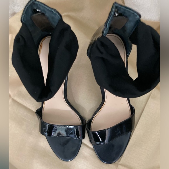 Women's MARC FISHER Ankle Wrap Open Toe Heels NWT - Picture 3 of 8